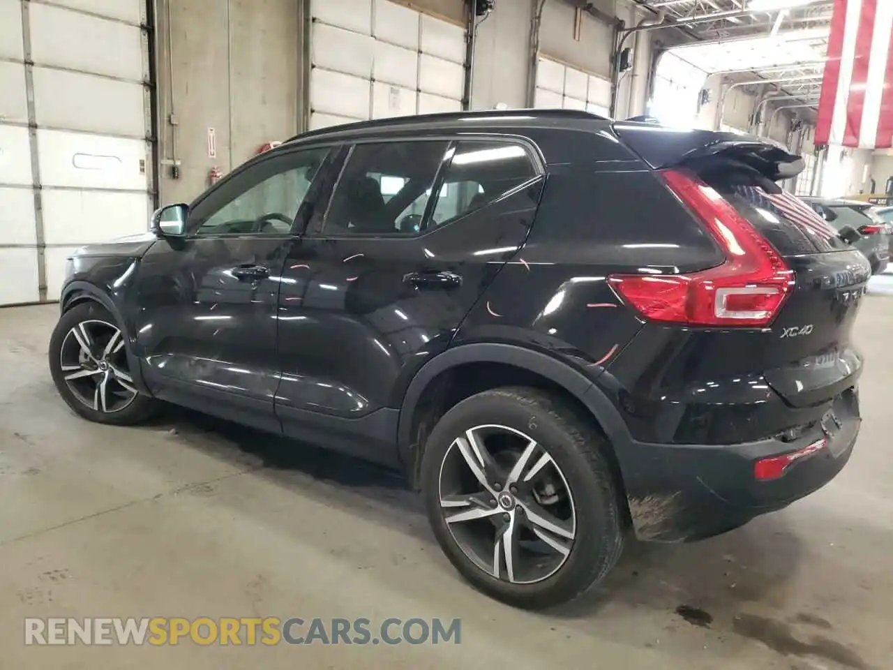 2 Photograph of a damaged car YV4162UMXM2523836 VOLVO XC40 2021