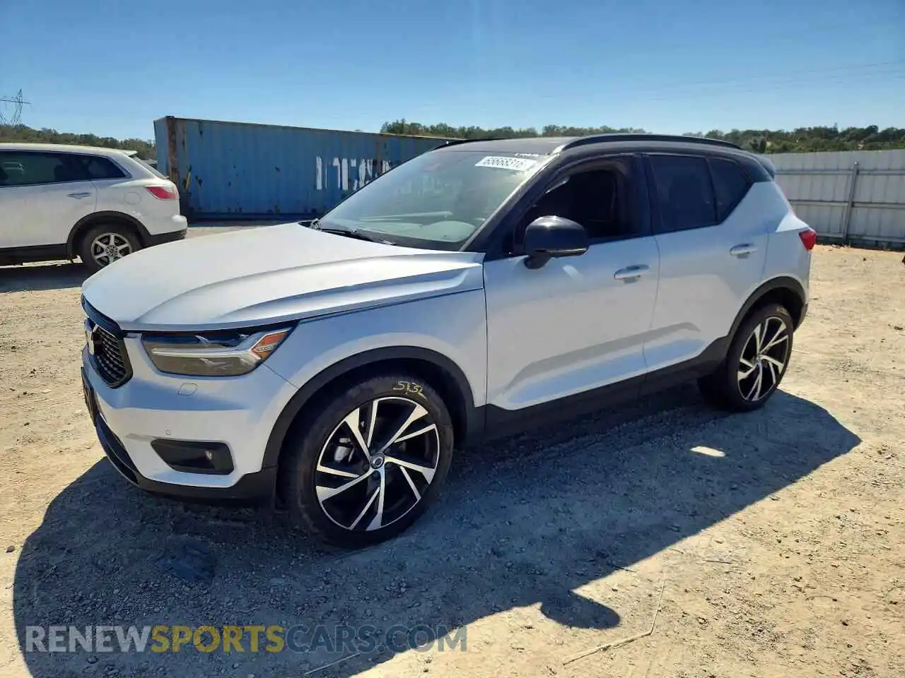 1 Photograph of a damaged car YV4162UMXM2605551 VOLVO XC40 2021