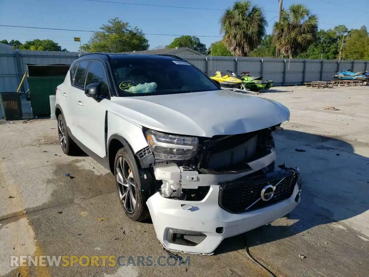 1 Photograph of a damaged car YV4AC2HM0M2603701 VOLVO XC40 2021