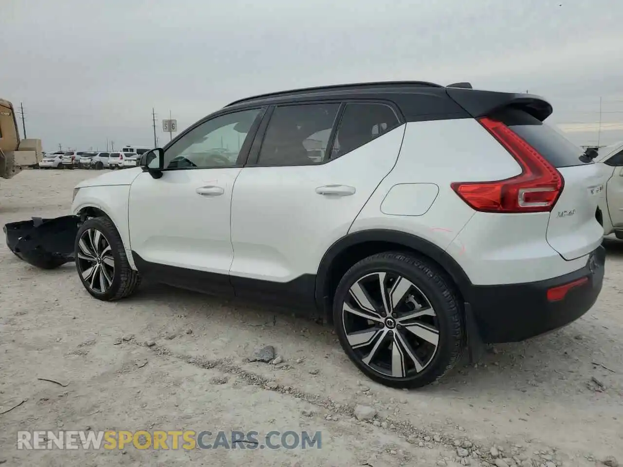 2 Photograph of a damaged car YV4ED3UR0M2525054 VOLVO XC40 2021