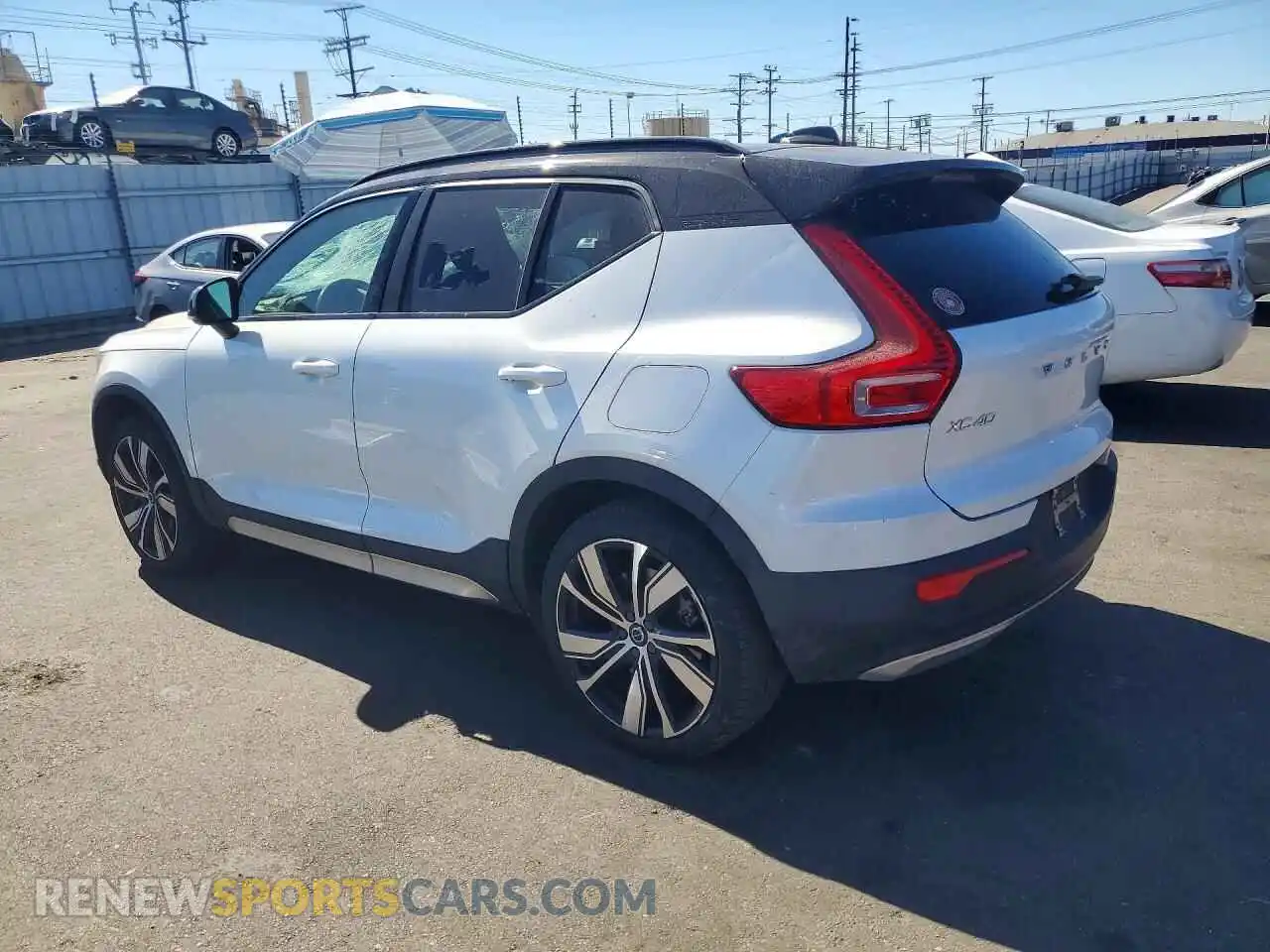 2 Photograph of a damaged car YV4ED3UR1M2522387 VOLVO XC40 2021