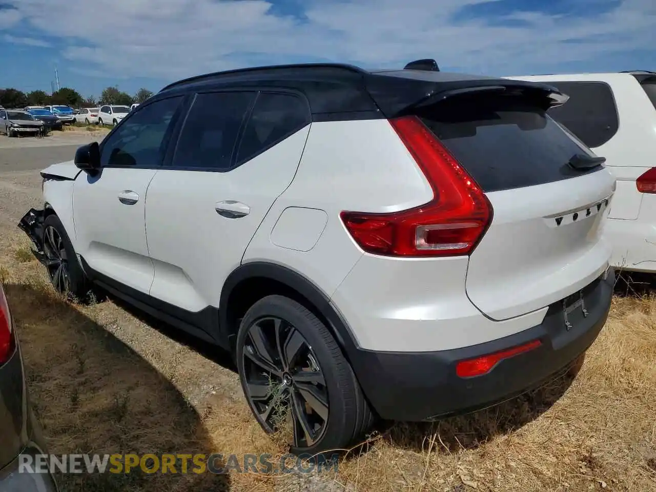 2 Фотография поврежденного автомобиля YV4ED3UR5M2583953 VOLVO XC40 2021