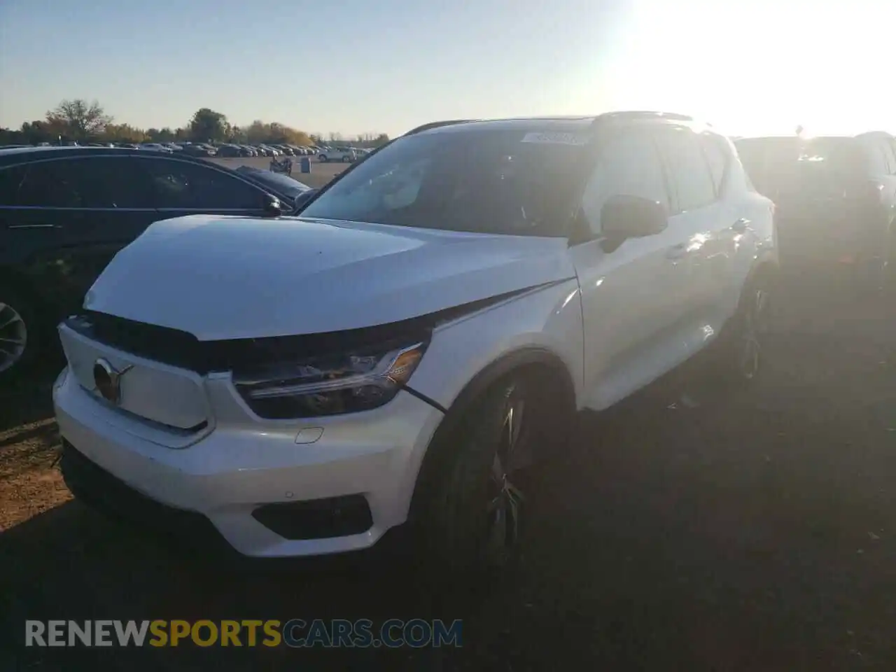 2 Photograph of a damaged car YV4ED3UR9M2528292 VOLVO XC40 2021