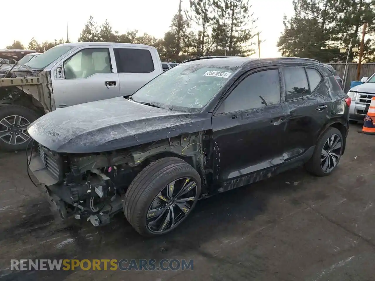 1 fotografías del automóvil dañado YV4ED3UR9M2561647 VOLVO XC40 2021