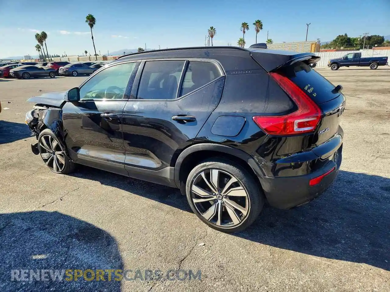 2 Photograph of a damaged car YV4ED3URXM2576285 VOLVO XC40 2021