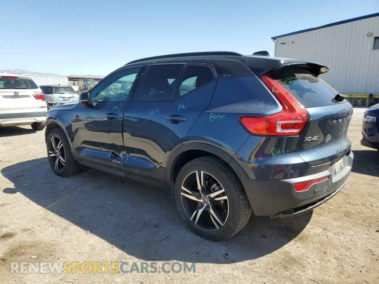 2 Фотография поврежденного автомобиля YV4162UM5N2695970 VOLVO XC40 2022