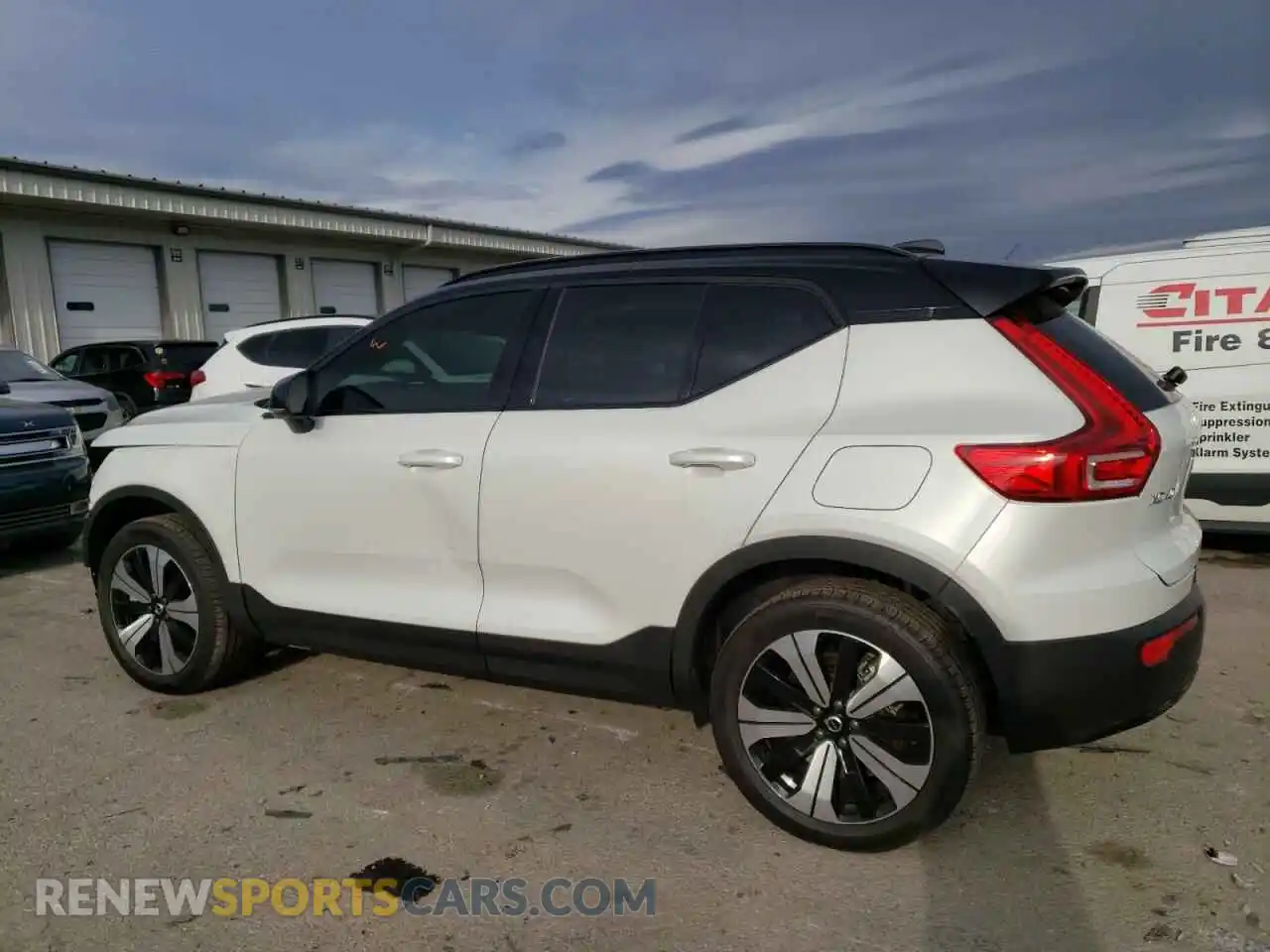 2 Photograph of a damaged car YV4ED3ULXP2067216 VOLVO XC40 2023