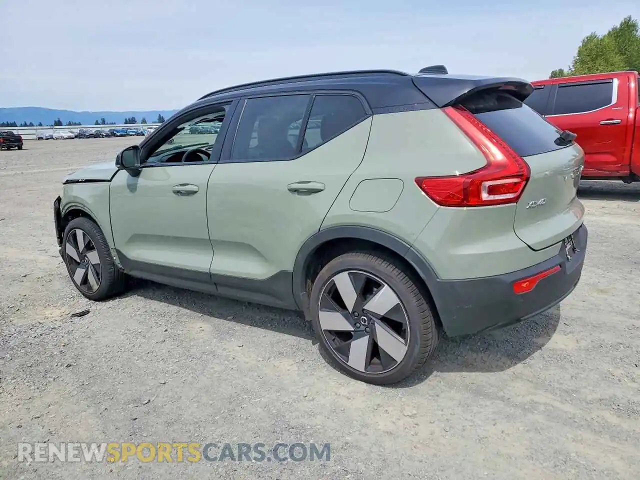 2 Photograph of a damaged car YV4ED3UM7P2993663 VOLVO XC40 2023