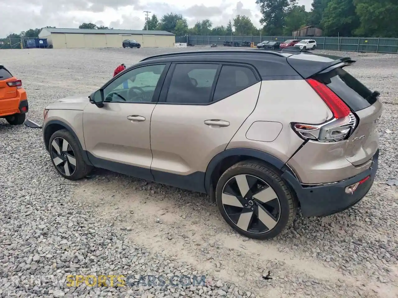 2 Photograph of a damaged car YV4ED3UW4P2032147 VOLVO XC40 2023