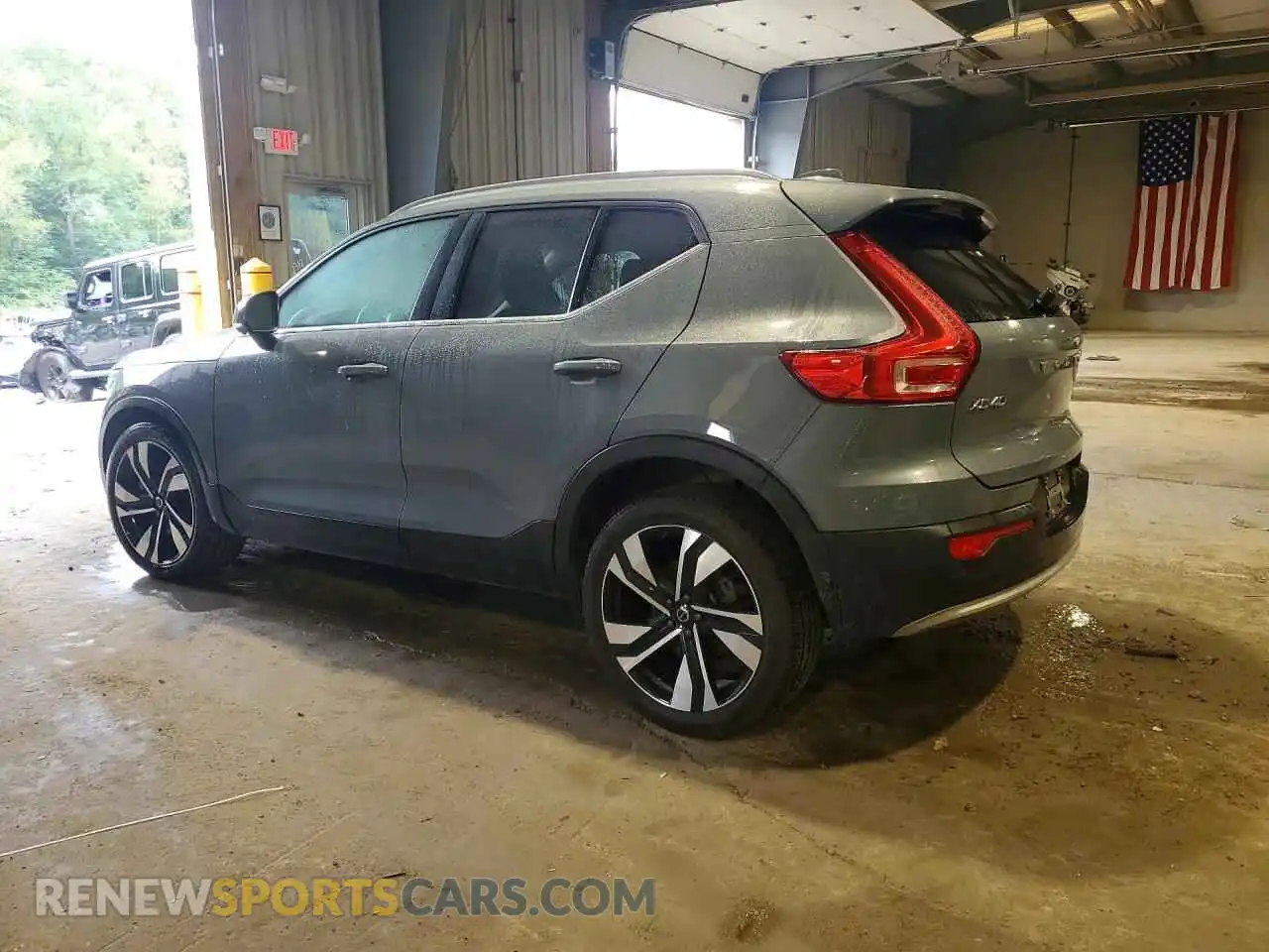 2 Photograph of a damaged car YV4L12UA1P2015188 VOLVO XC40 2023