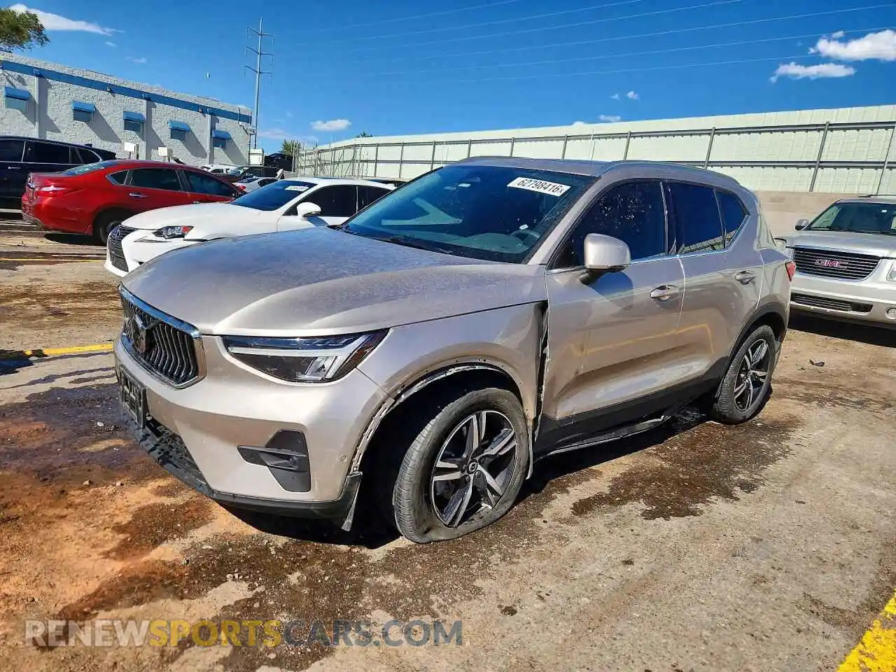 1 Photograph of a damaged car YV4L12UE4P2949672 VOLVO XC40 2023