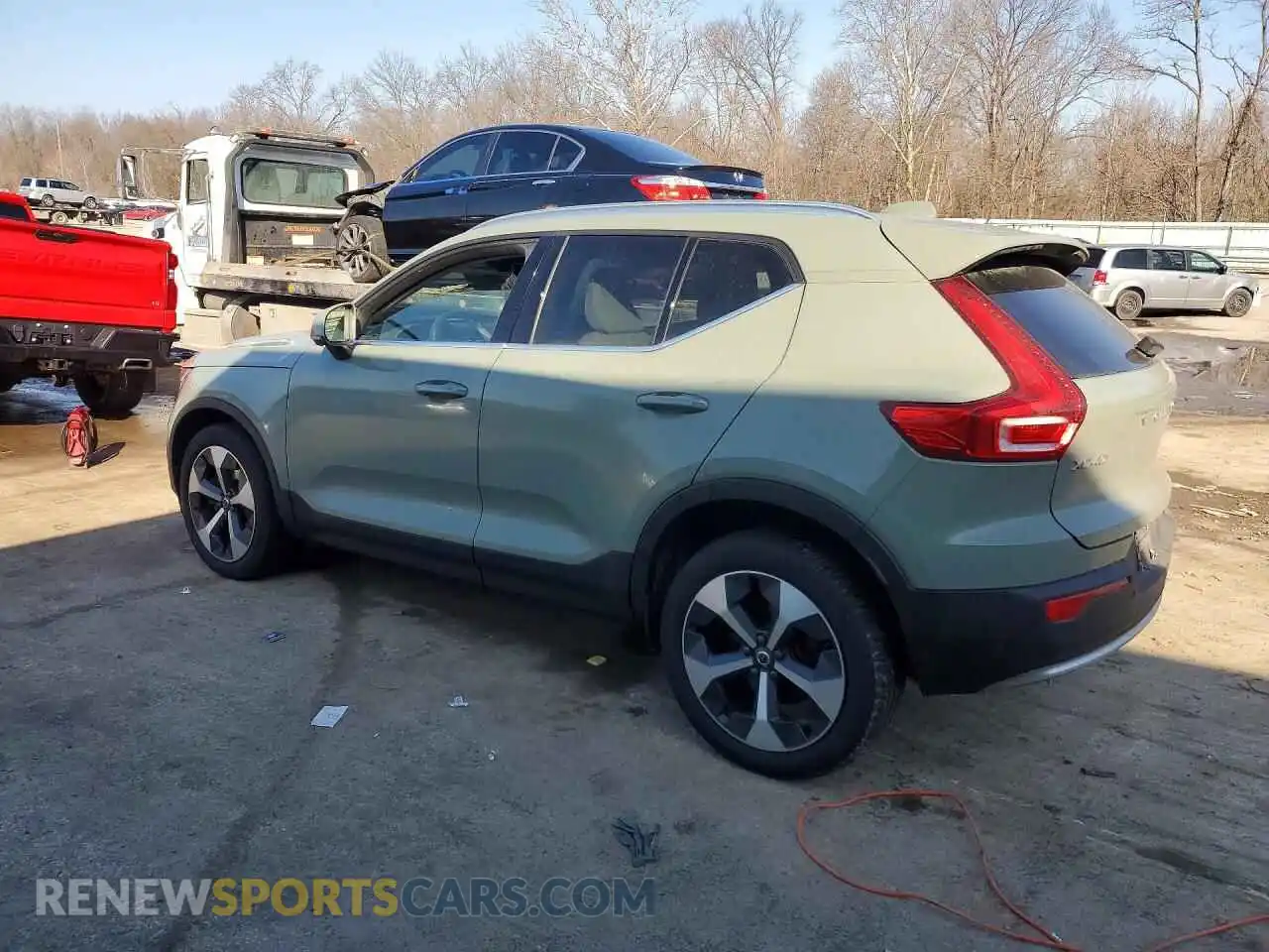 2 Photograph of a damaged car YV4L12UN4P2085898 VOLVO XC40 2023