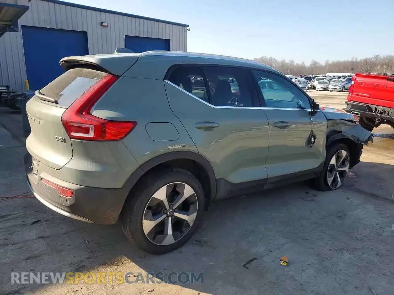 3 Photograph of a damaged car YV4L12UN4P2085898 VOLVO XC40 2023