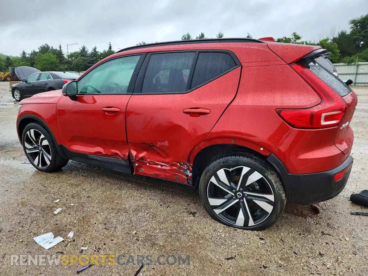 2 fotografías del automóvil dañado YV4L12UX9P2953556 VOLVO XC40 2023