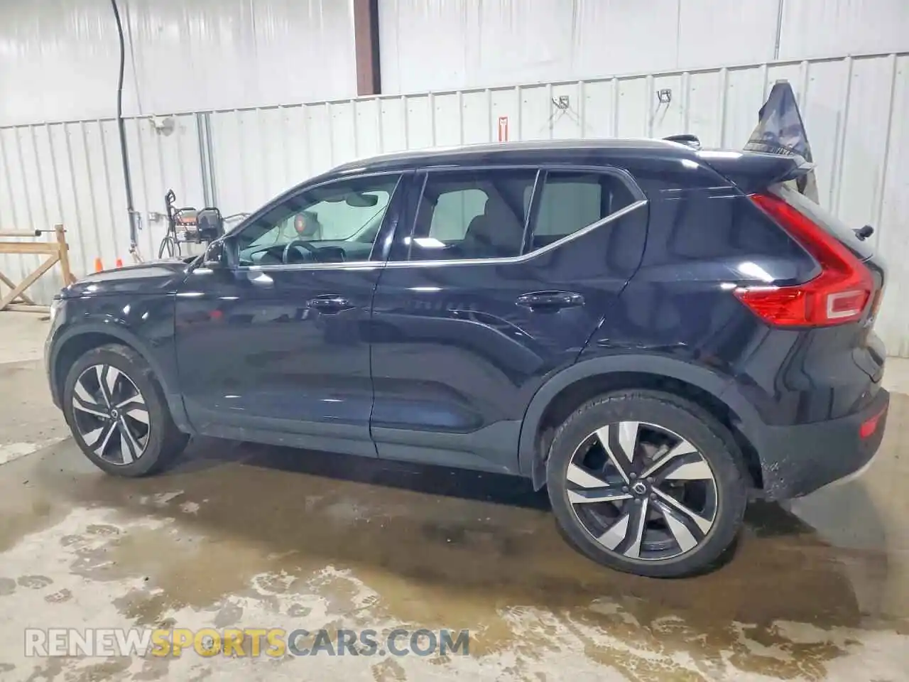 2 Photograph of a damaged car YV4L12UE9R2269043 VOLVO XC40 2024