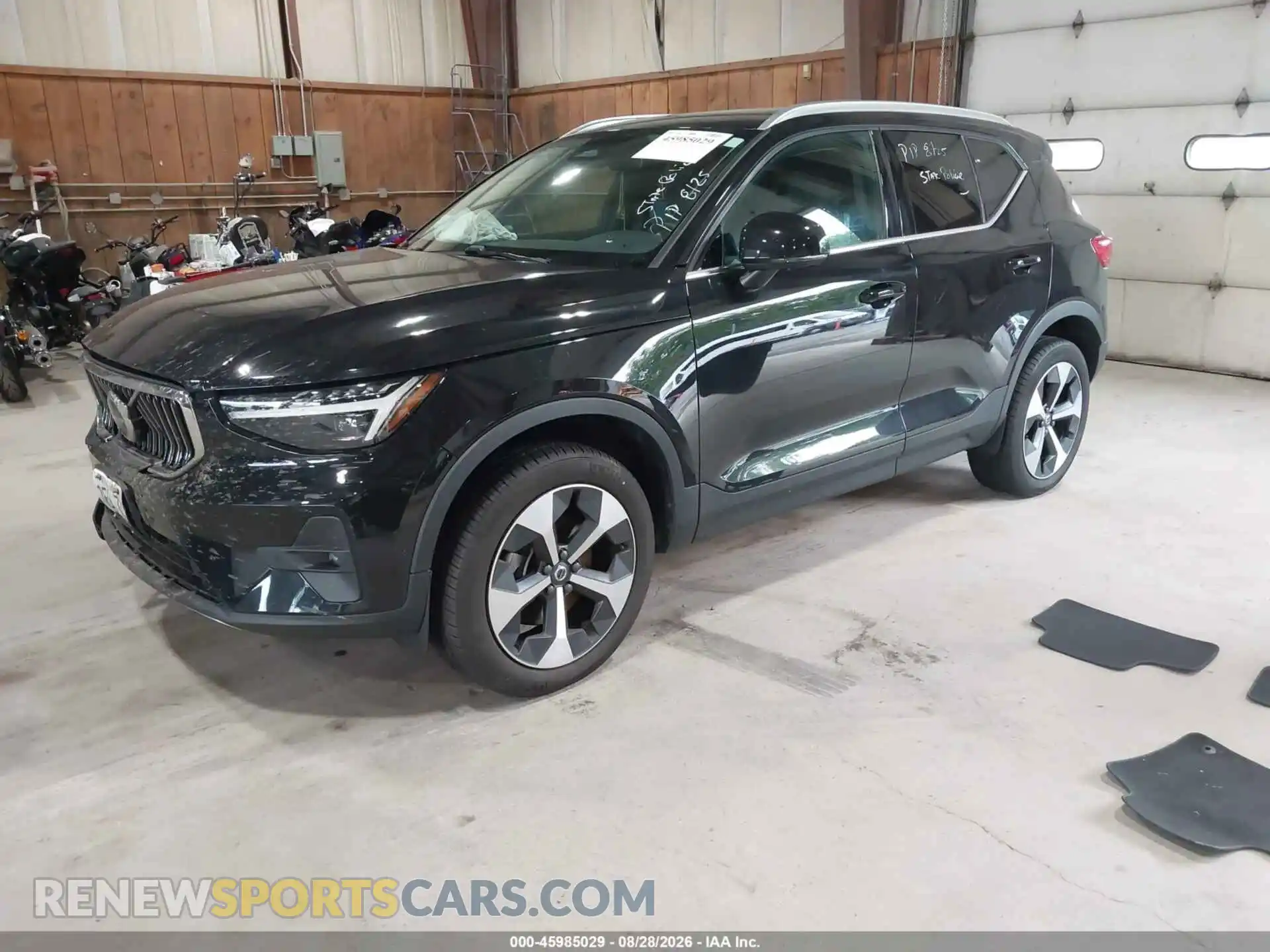 2 Photograph of a damaged car YV4L12UE6S2544454 VOLVO XC40 2025