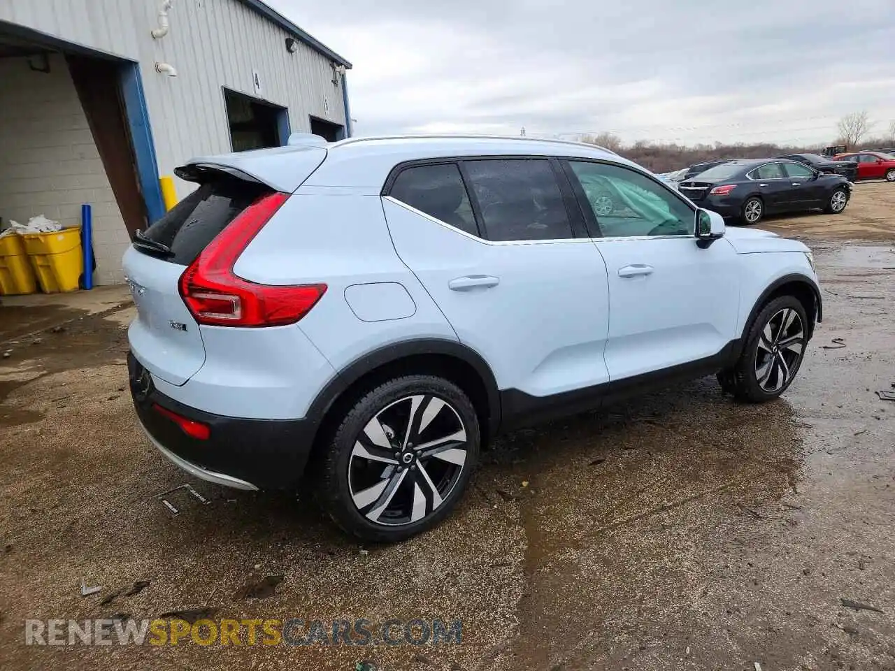 3 Фотография поврежденного автомобиля YV4L12UEXS2530525 VOLVO XC40 2025