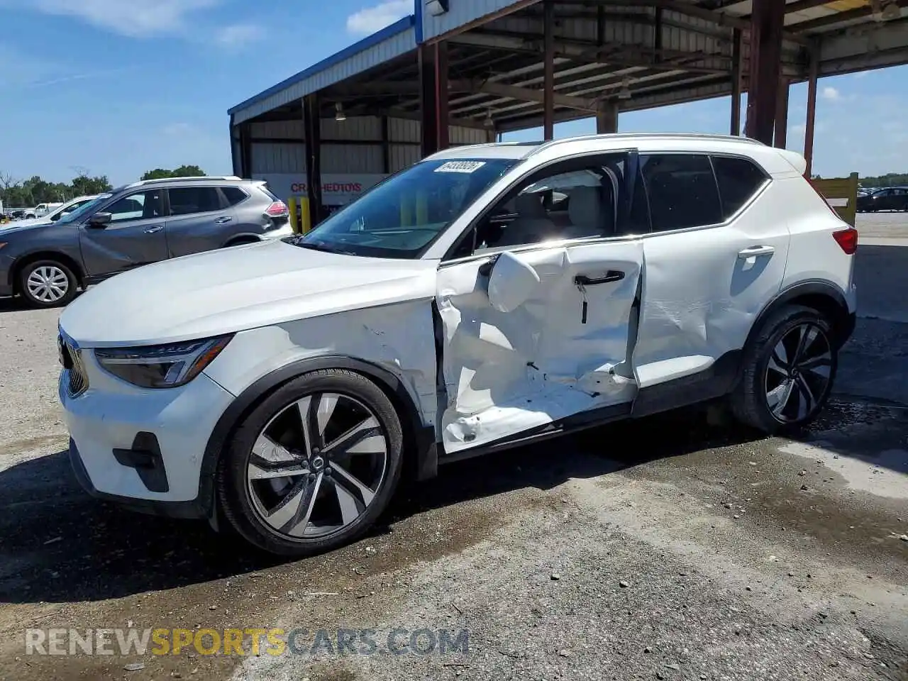 1 Photograph of a damaged car YV4L12UEXS2556624 VOLVO XC40 2025