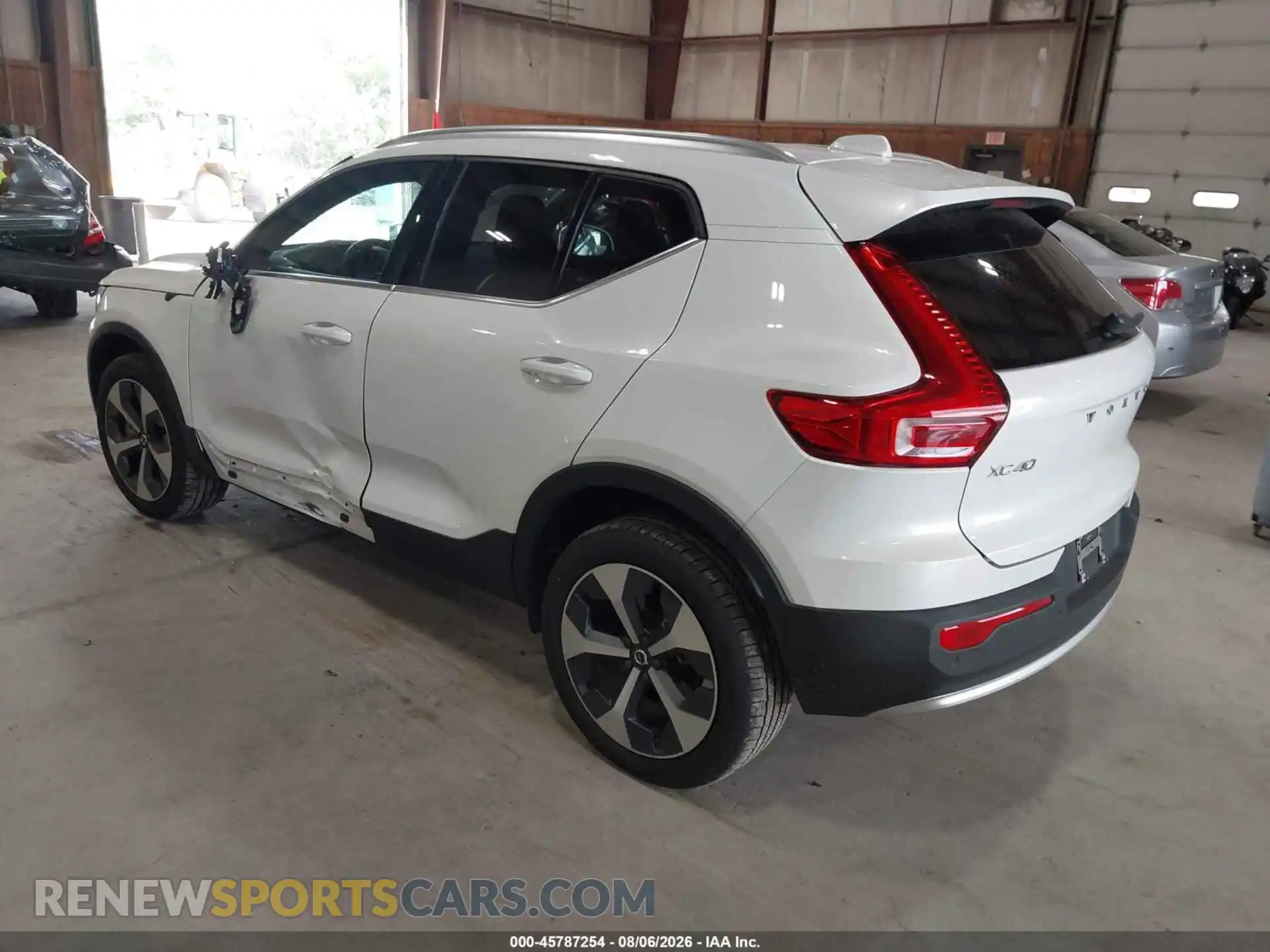 3 Photograph of a damaged car YV4L12UJ0S2510992 VOLVO XC40 2025