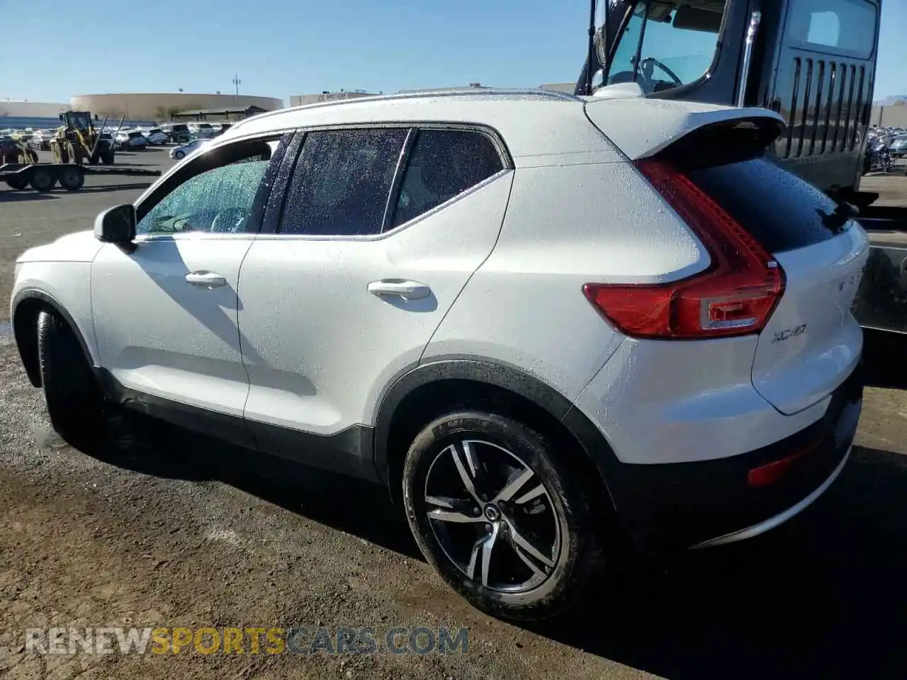 2 Photograph of a damaged car YV4L12UJ9S2467222 VOLVO XC40 CORE 2024