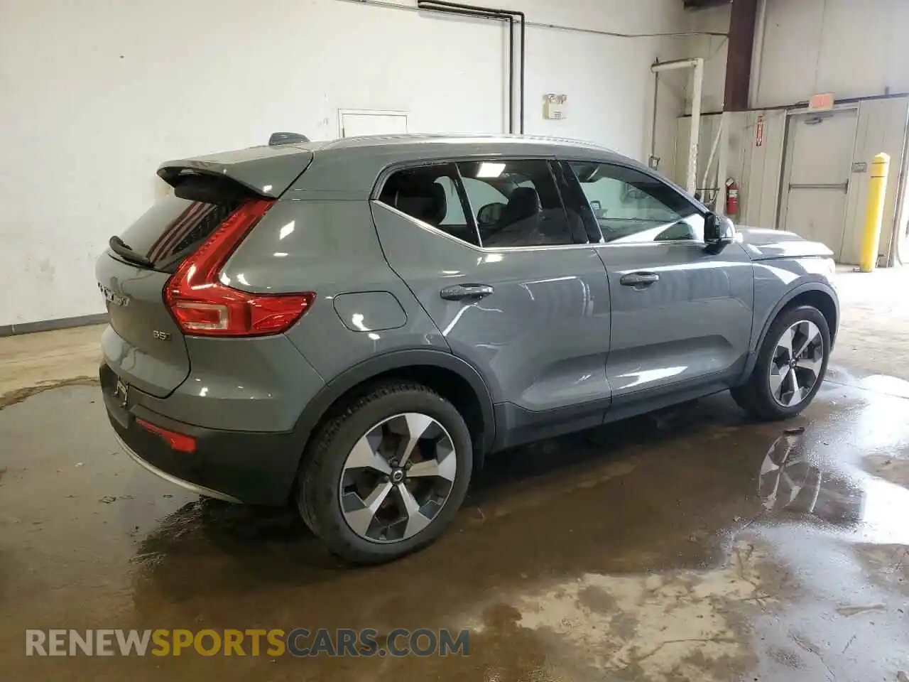 3 Photograph of a damaged car YV4L12UN4P2963605 VOLVO XC40 PLUS 2023