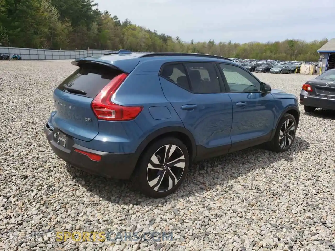 3 Photograph of a damaged car YV4L12UW4P2961894 VOLVO XC40 PLUS 2023
