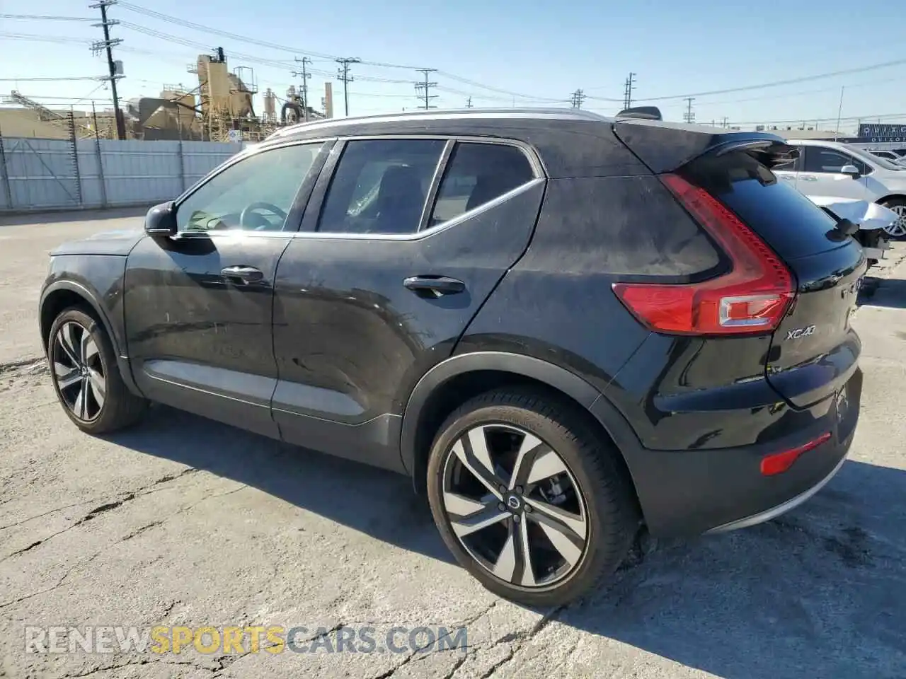 2 Photograph of a damaged car YV4L12UE0R2215081 VOLVO XC40 PLUS 2024