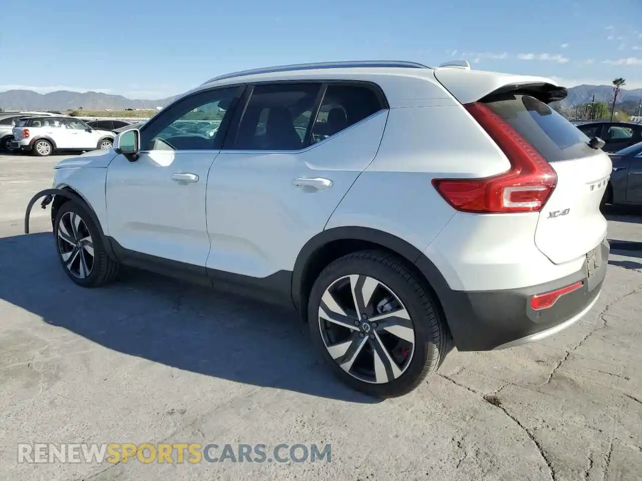 2 Photograph of a damaged car YV4L12UE2R2343984 VOLVO XC40 PLUS 2024