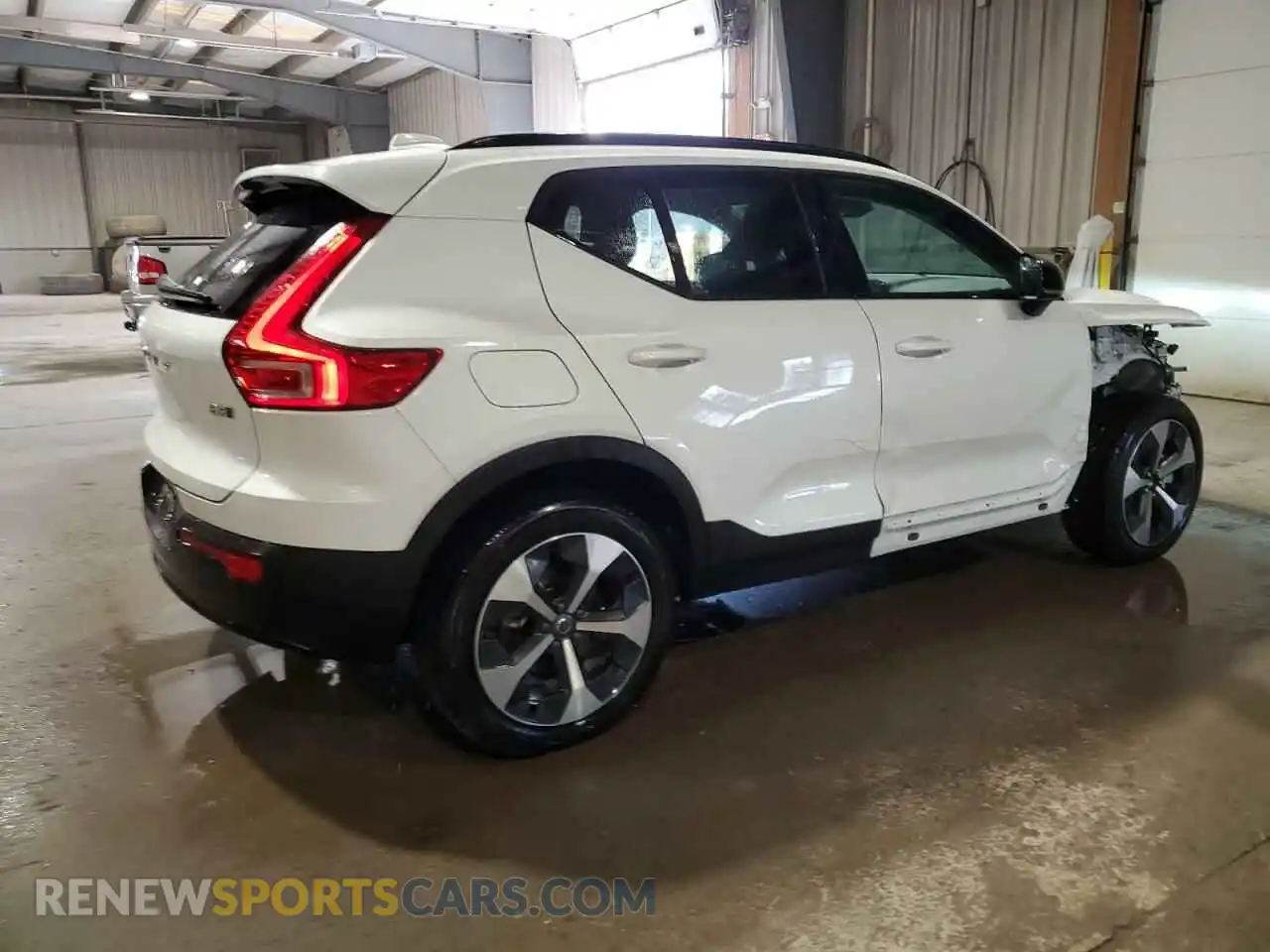 3 Photograph of a damaged car YV4L12UL2R2349606 VOLVO XC40 PLUS 2024