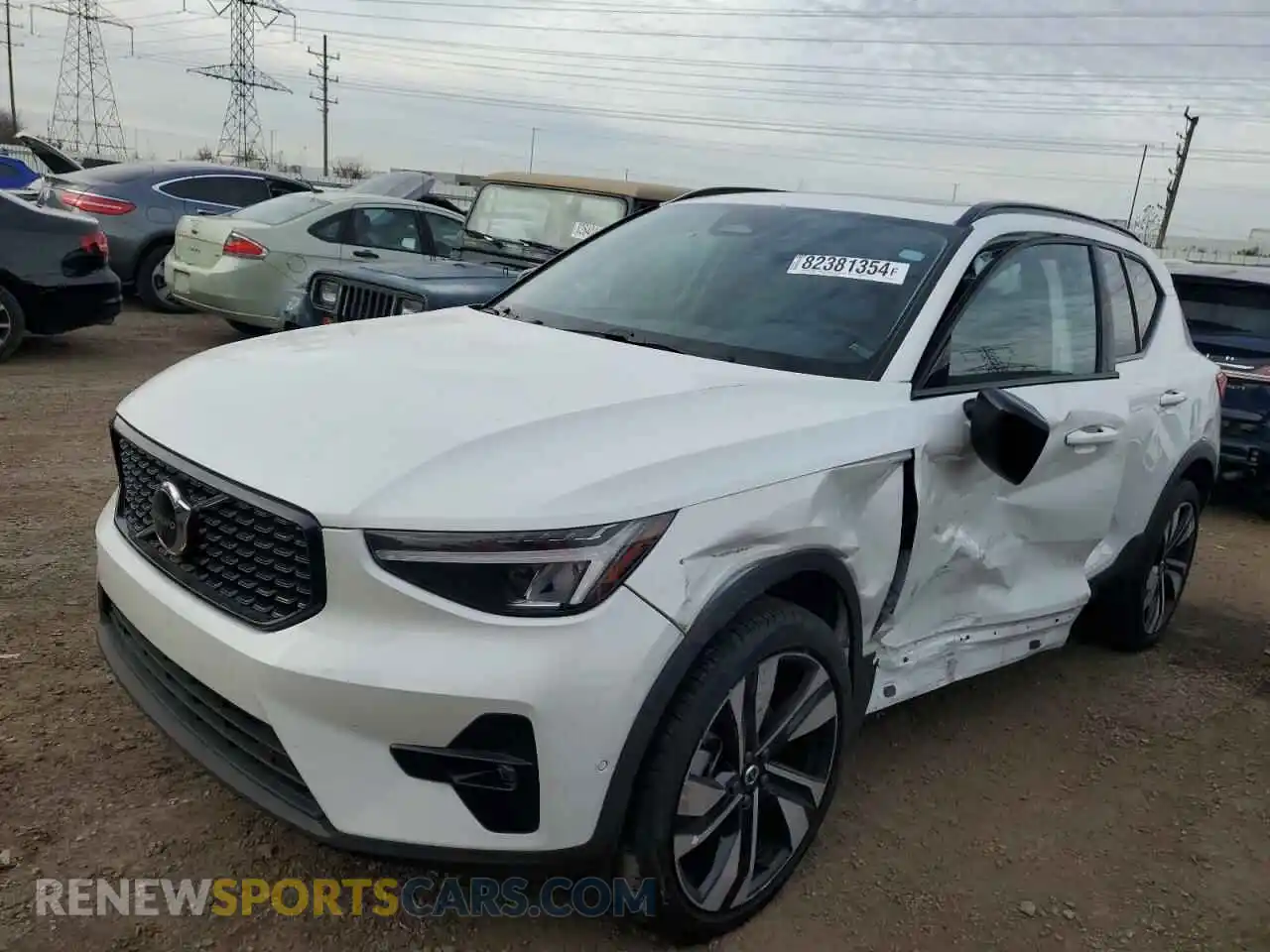 1 Photograph of a damaged car YV4L12UL7R2249713 VOLVO XC40 PLUS 2024
