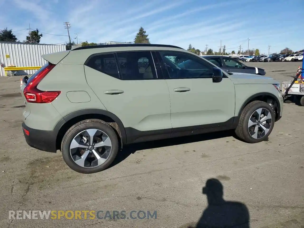 3 Photograph of a damaged car YV4L12UL7R2372833 VOLVO XC40 PLUS 2024