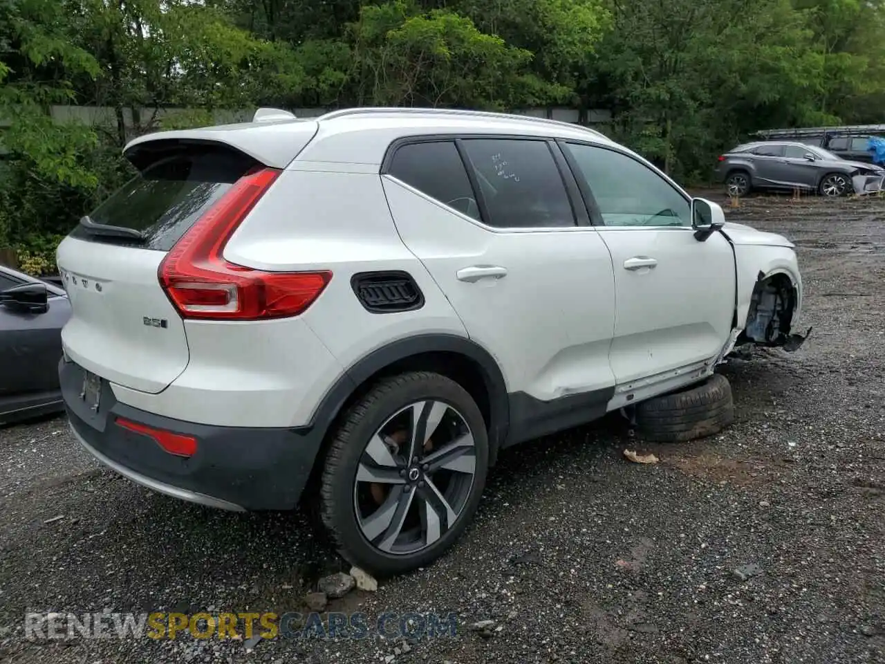 3 Photograph of a damaged car YV4L12UE3S2503506 VOLVO XC40 PLUS 2025
