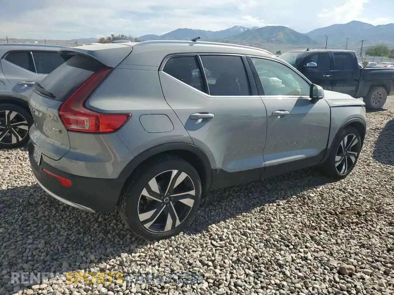 3 Photograph of a damaged car YV4L12UE3S2504316 VOLVO XC40 PLUS 2025