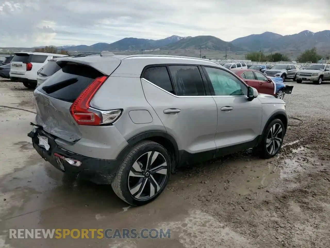 3 Photograph of a damaged car YV4L12UE8S2504005 VOLVO XC40 PLUS 2025