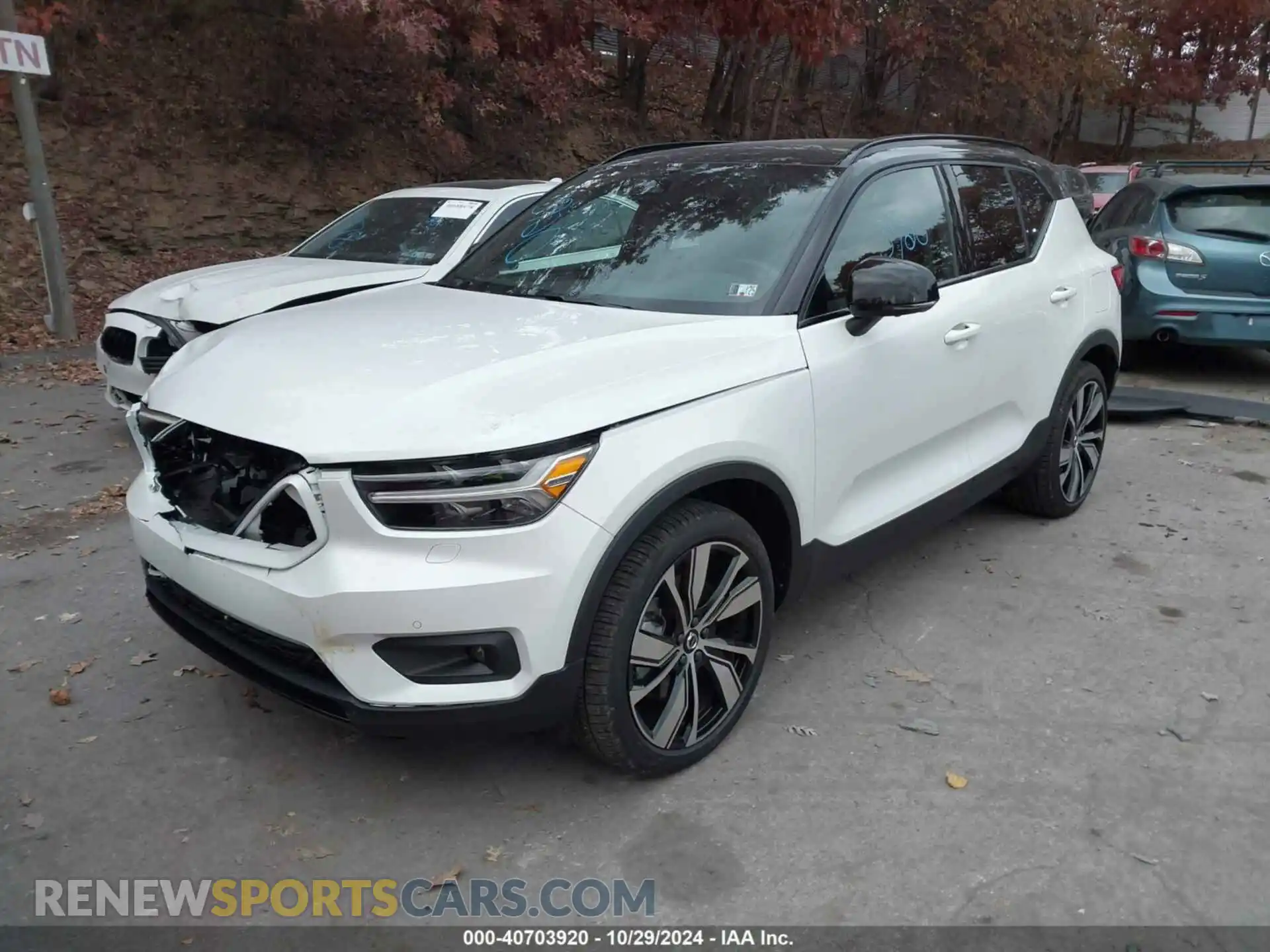 2 fotografías del automóvil dañado YV4ED3UR0M2565974 VOLVO XC40 RECHARGE PURE ELECTRIC 2021