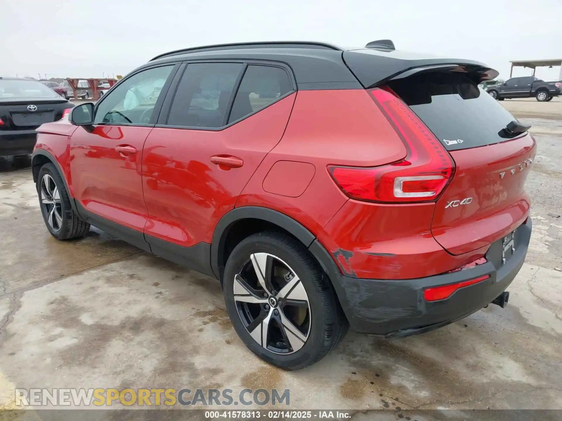 3 fotografías del automóvil dañado YV4ED3UR7M2564563 VOLVO XC40 RECHARGE PURE ELECTRIC 2021