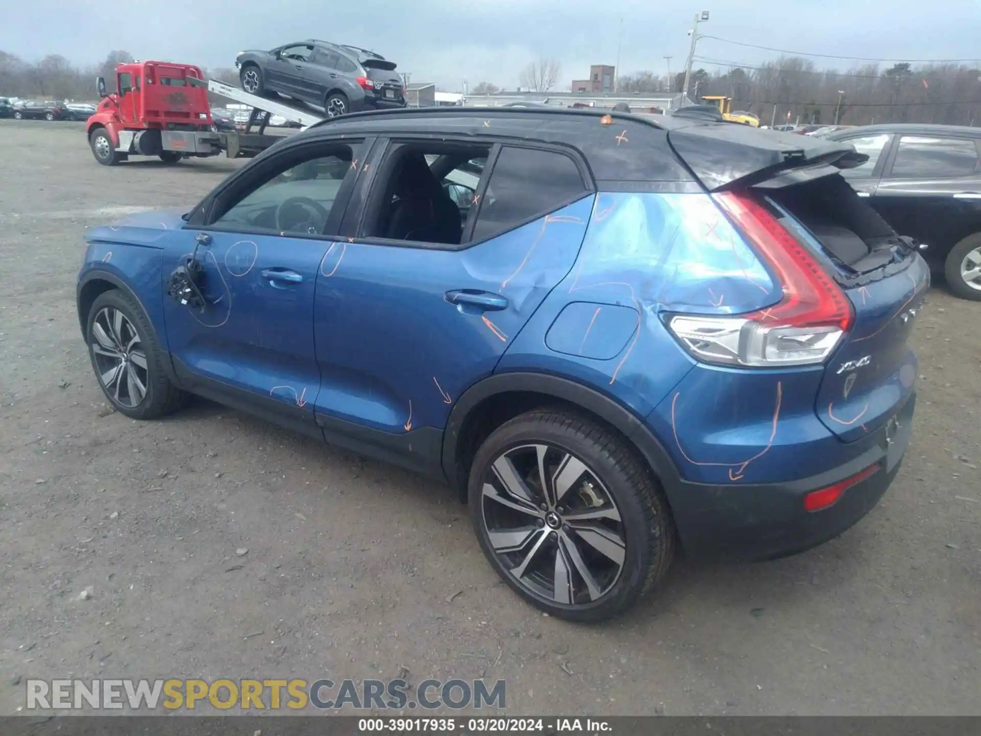 3 fotografías del automóvil dañado YV4ED3UR9M2553628 VOLVO XC40 RECHARGE PURE ELECTRIC 2021