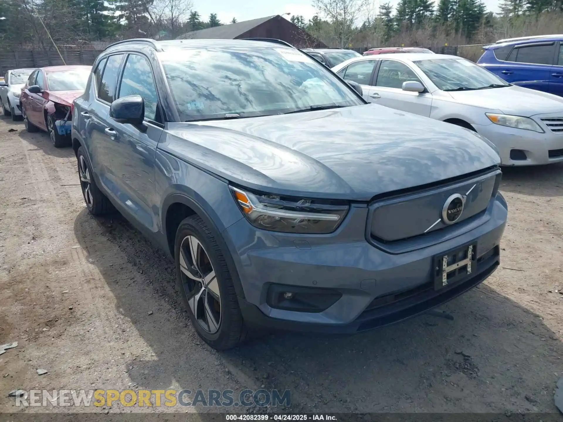 1 fotografías del automóvil dañado YV4ED3UR9M2600401 VOLVO XC40 RECHARGE PURE ELECTRIC 2021