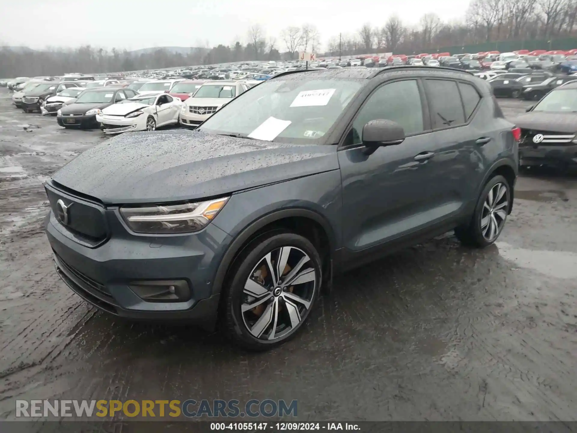 2 fotografías del automóvil dañado YV4ED3UR0N2653554 VOLVO XC40 RECHARGE PURE ELECTRIC 2022