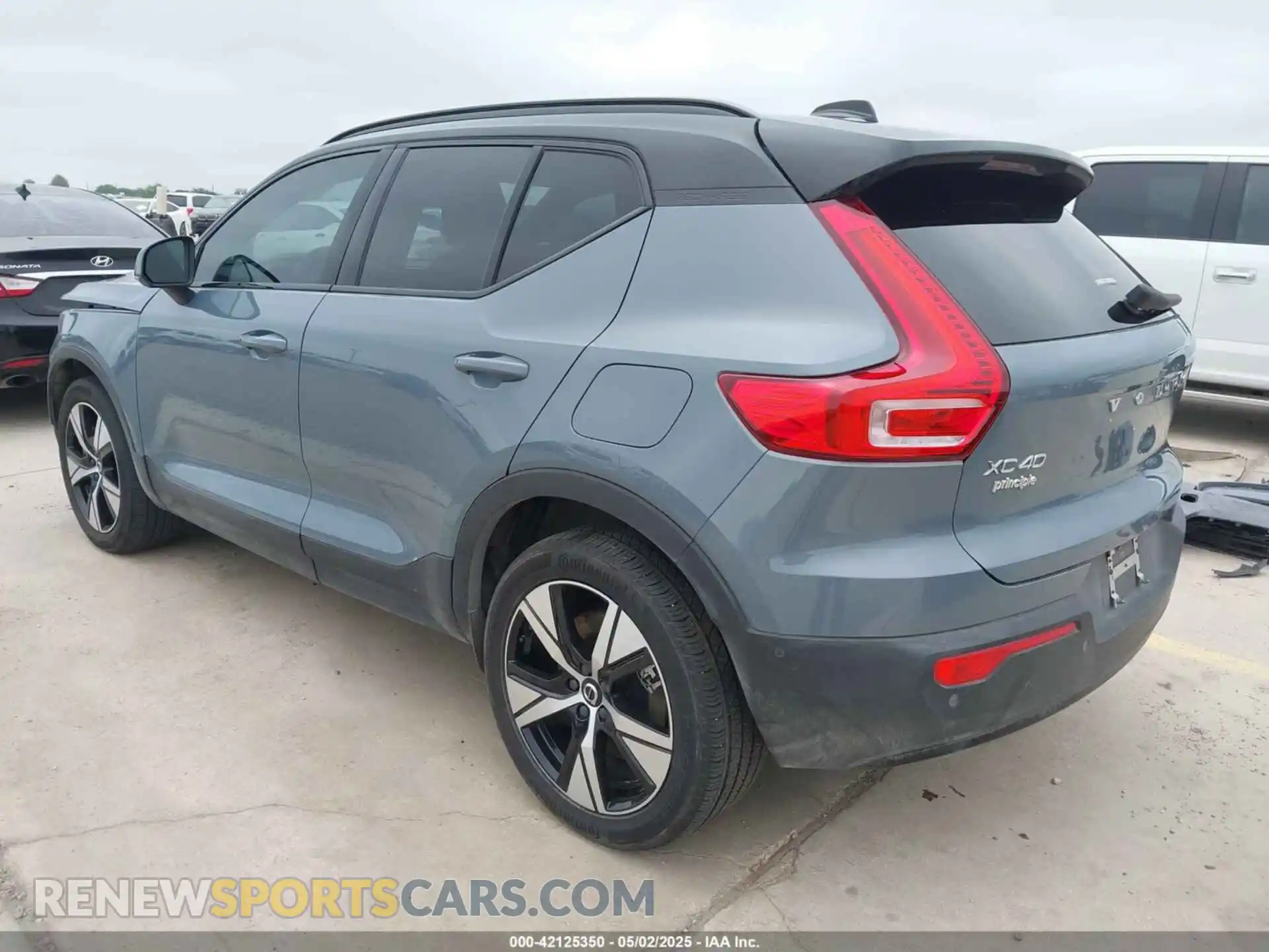 3 fotografías del automóvil dañado YV4ED3UR9N2692112 VOLVO XC40 RECHARGE PURE ELECTRIC 2022