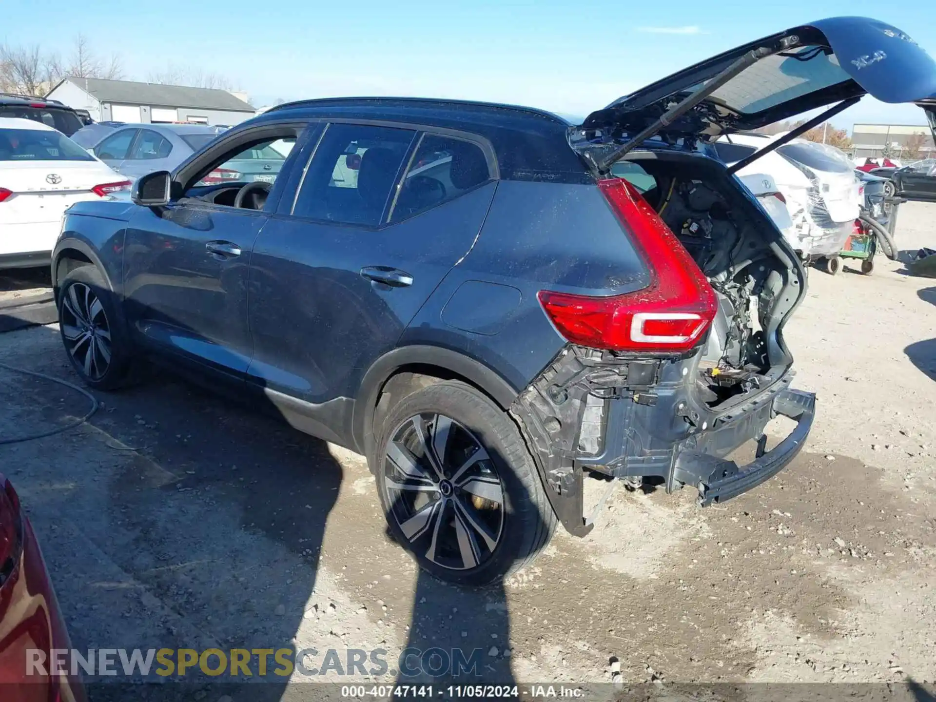 3 fotografías del automóvil dañado YV4ED3UR9N2772378 VOLVO XC40 RECHARGE PURE ELECTRIC 2022