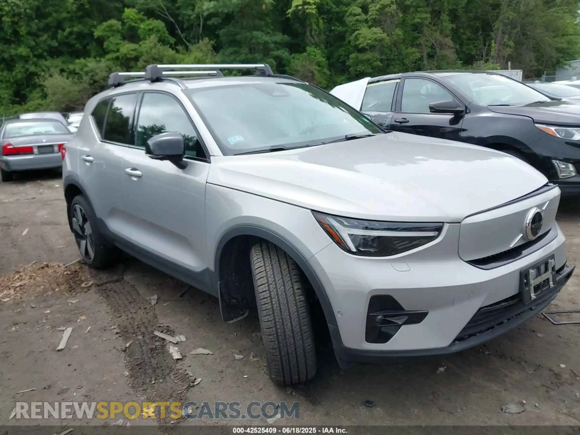 1 fotografías del automóvil dañado YV4ED3UM1P2058851 VOLVO XC40 RECHARGE PURE ELECTRIC 2023