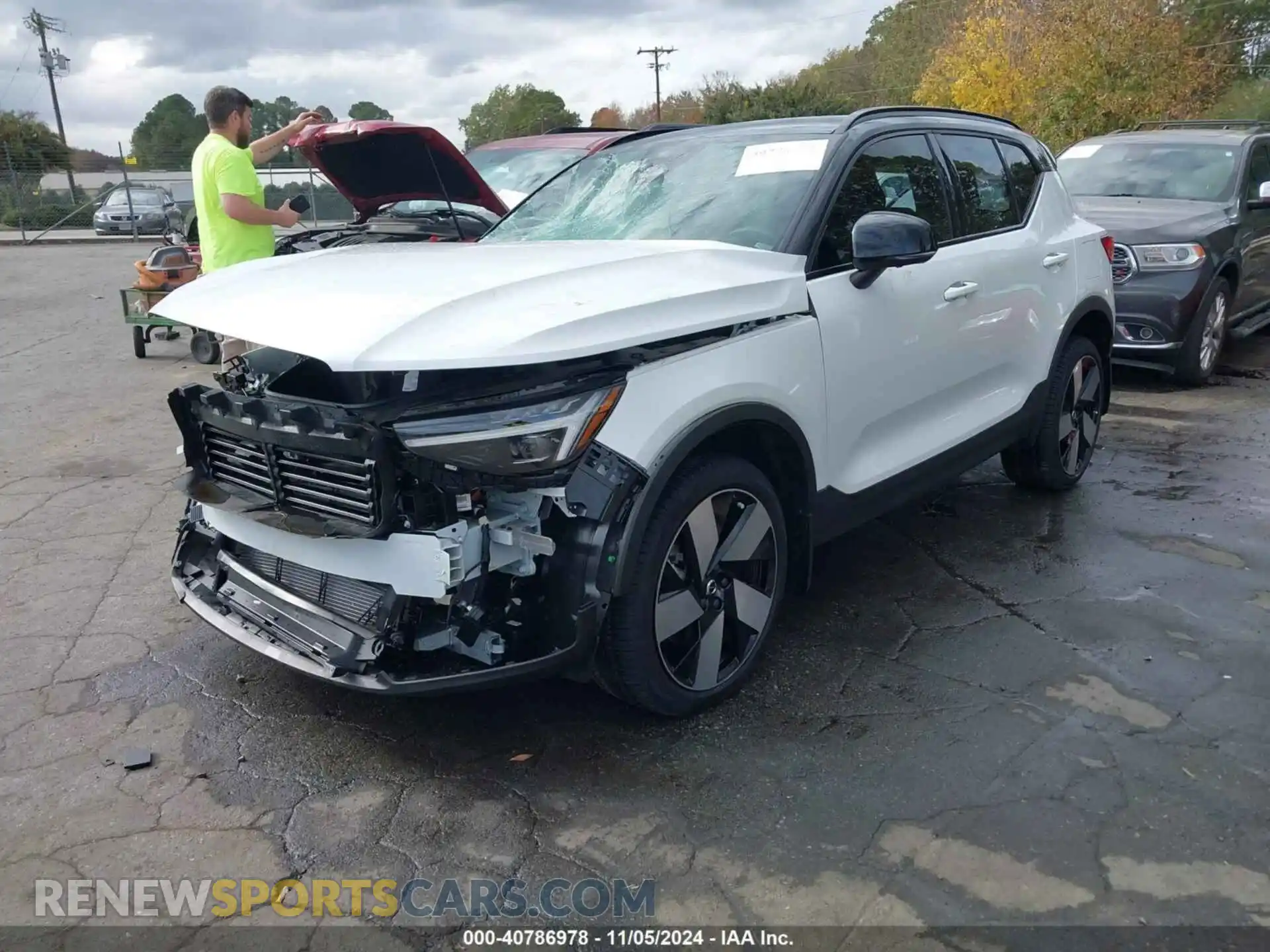 2 fotografías del automóvil dañado YV4ED3UM3P2003494 VOLVO XC40 RECHARGE PURE ELECTRIC 2023