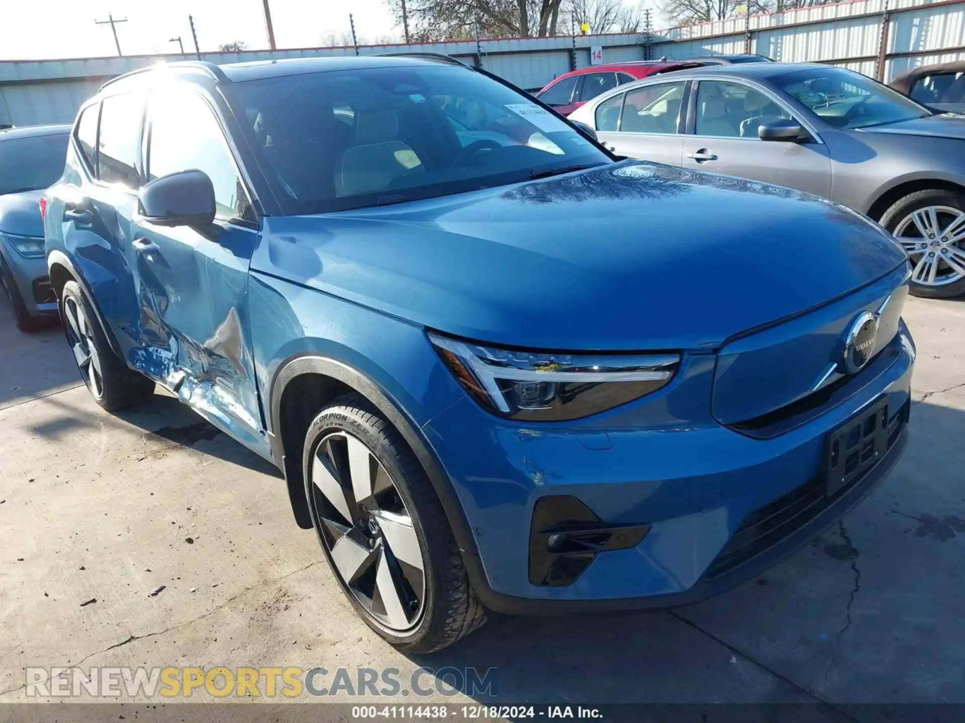 1 fotografías del automóvil dañado YV4ED3UM7P2061060 VOLVO XC40 RECHARGE PURE ELECTRIC 2023