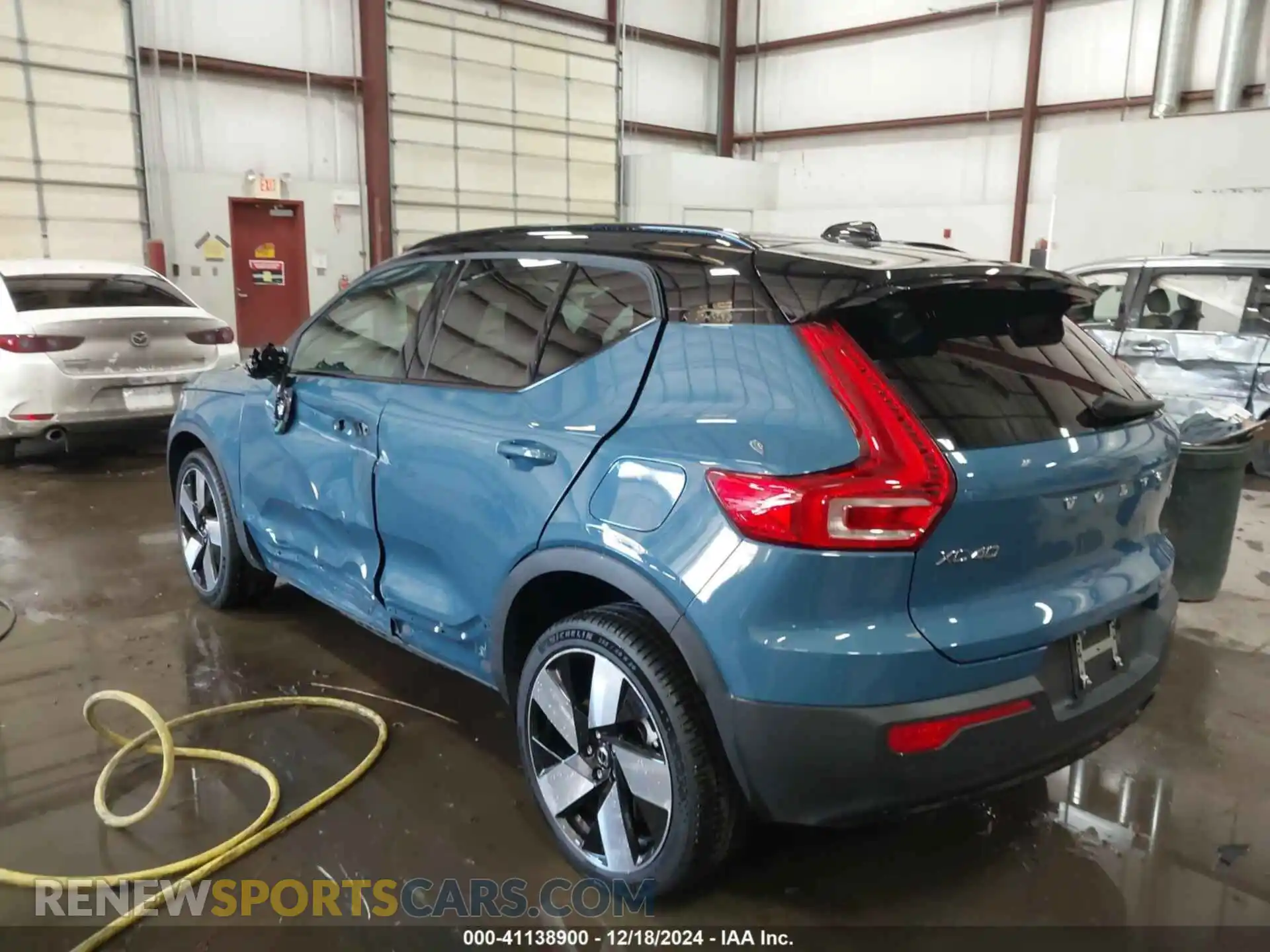 3 fotografías del automóvil dañado YV4ED3UM9P2090415 VOLVO XC40 RECHARGE PURE ELECTRIC 2023