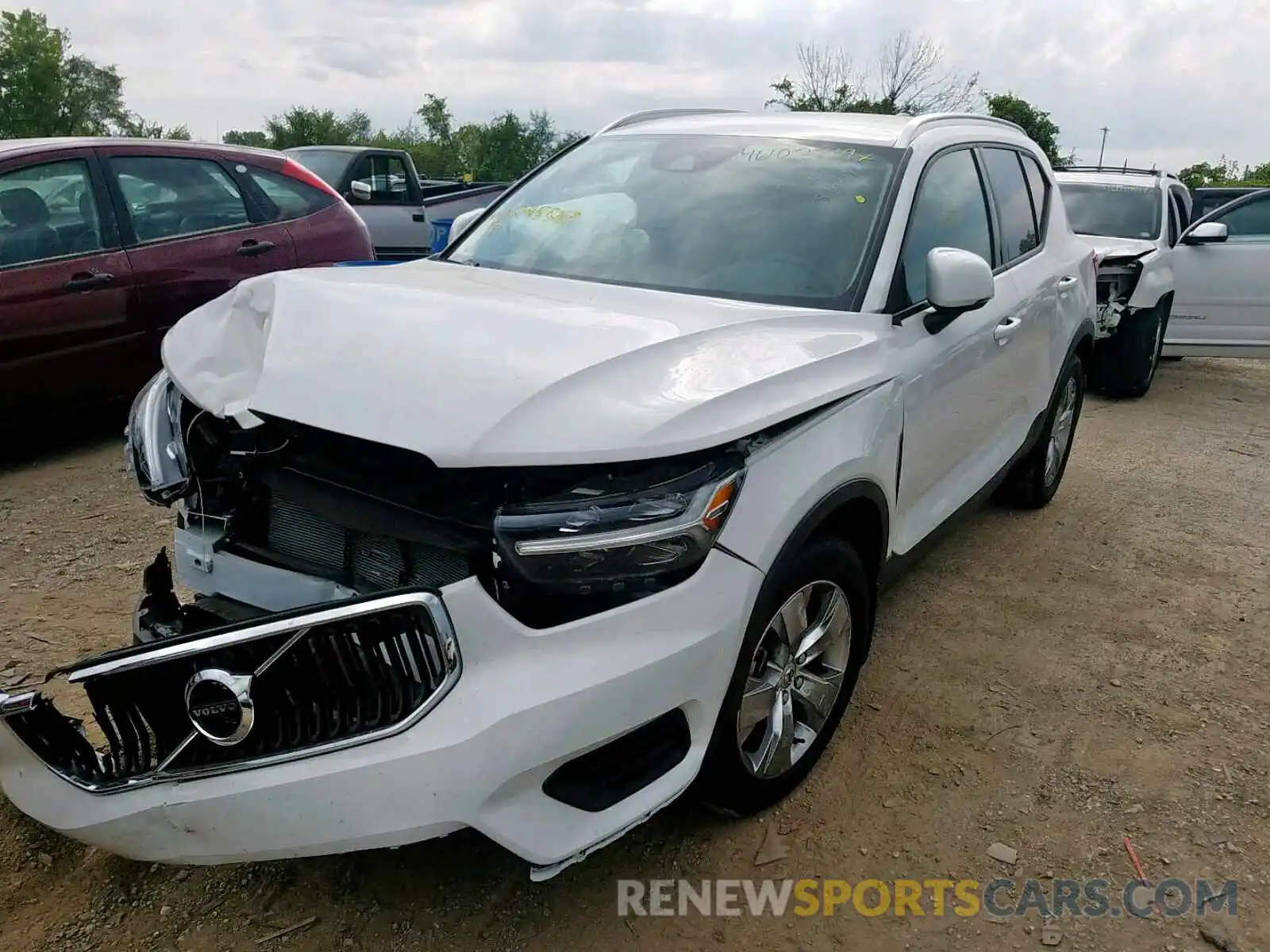 2 Photograph of a damaged car YV4162UK1K2045527 VOLVO XC40 T5 2019