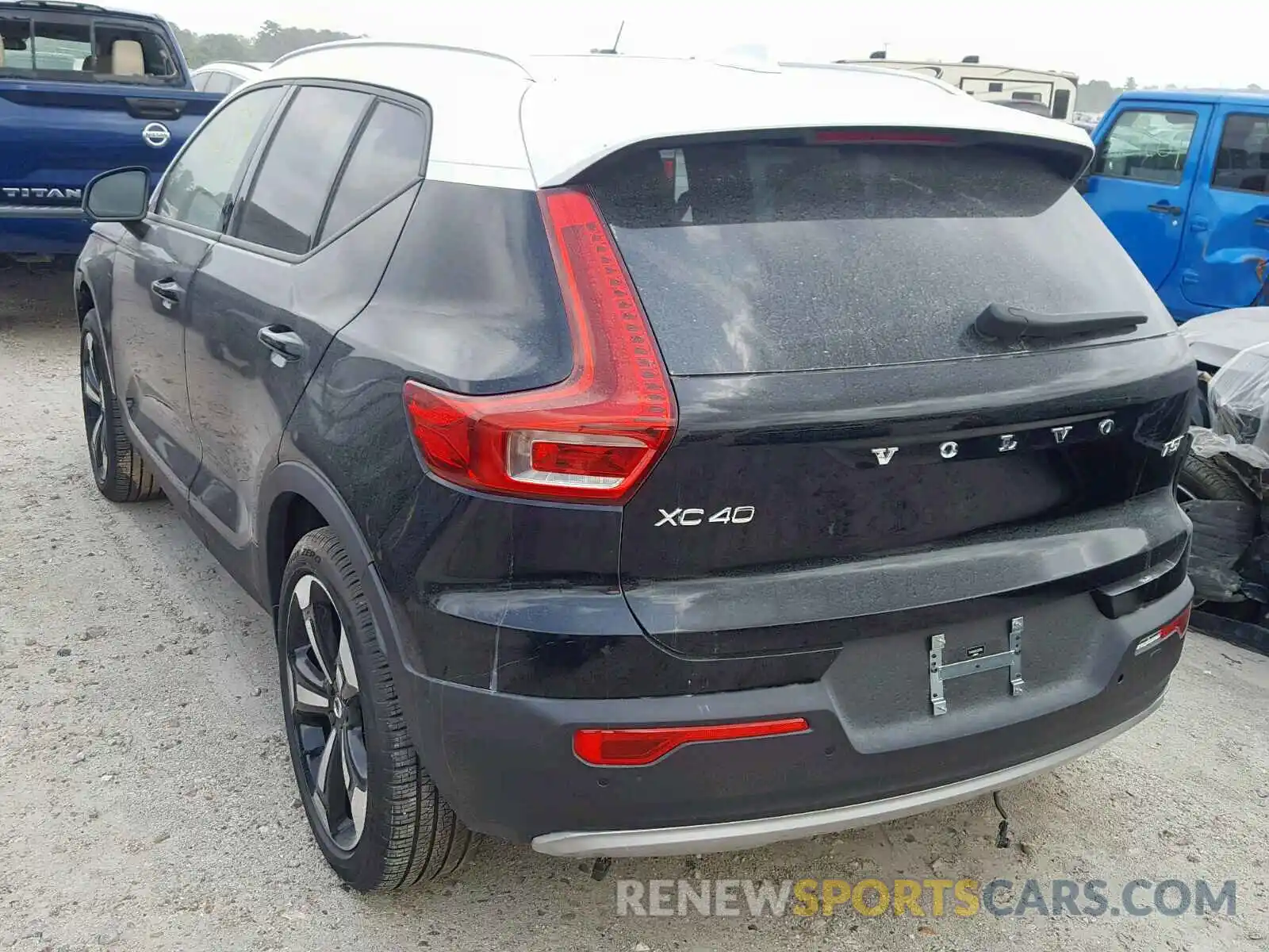 3 Photograph of a damaged car YV4162UK2K2057993 VOLVO XC40 T5 2019