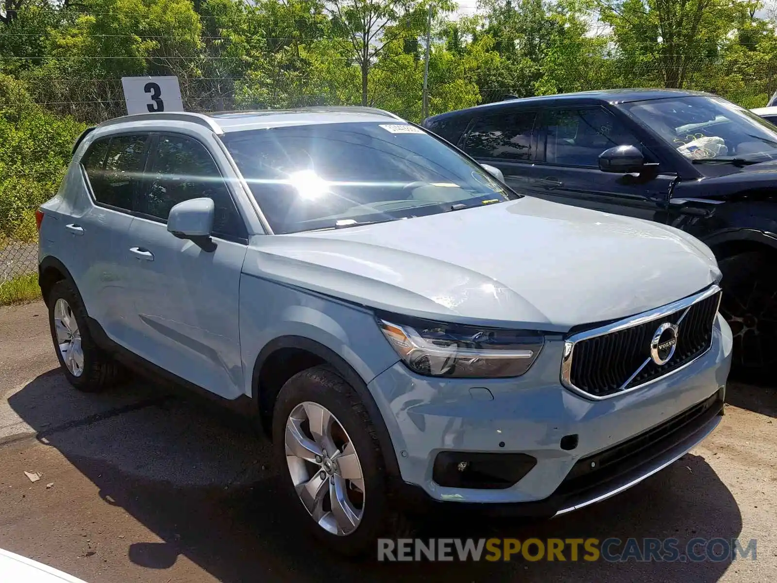 1 Photograph of a damaged car YV4162UK5K2062864 VOLVO XC40 T5 2019