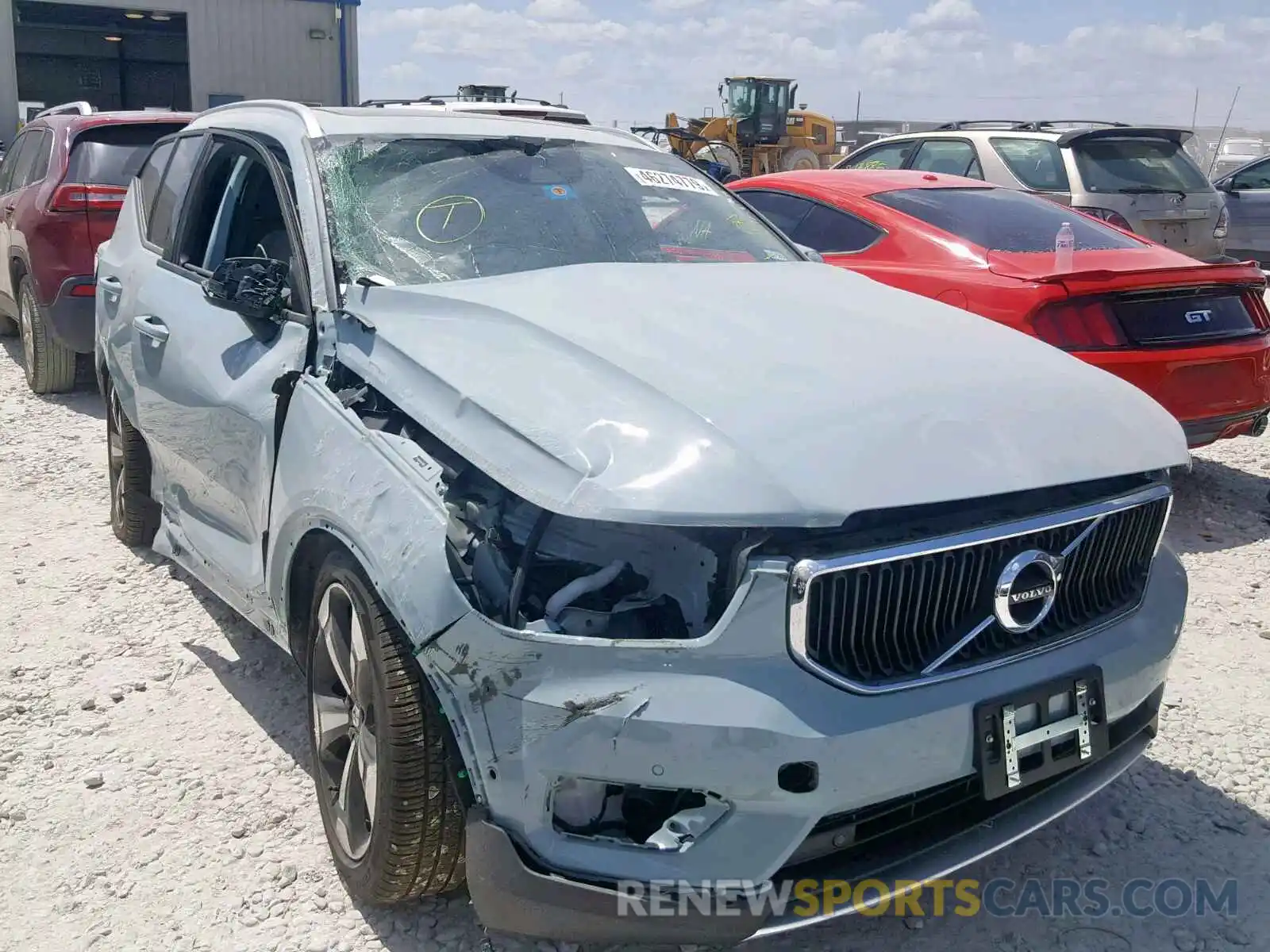 1 Photograph of a damaged car YV4162UK8K2090156 VOLVO XC40 T5 2019