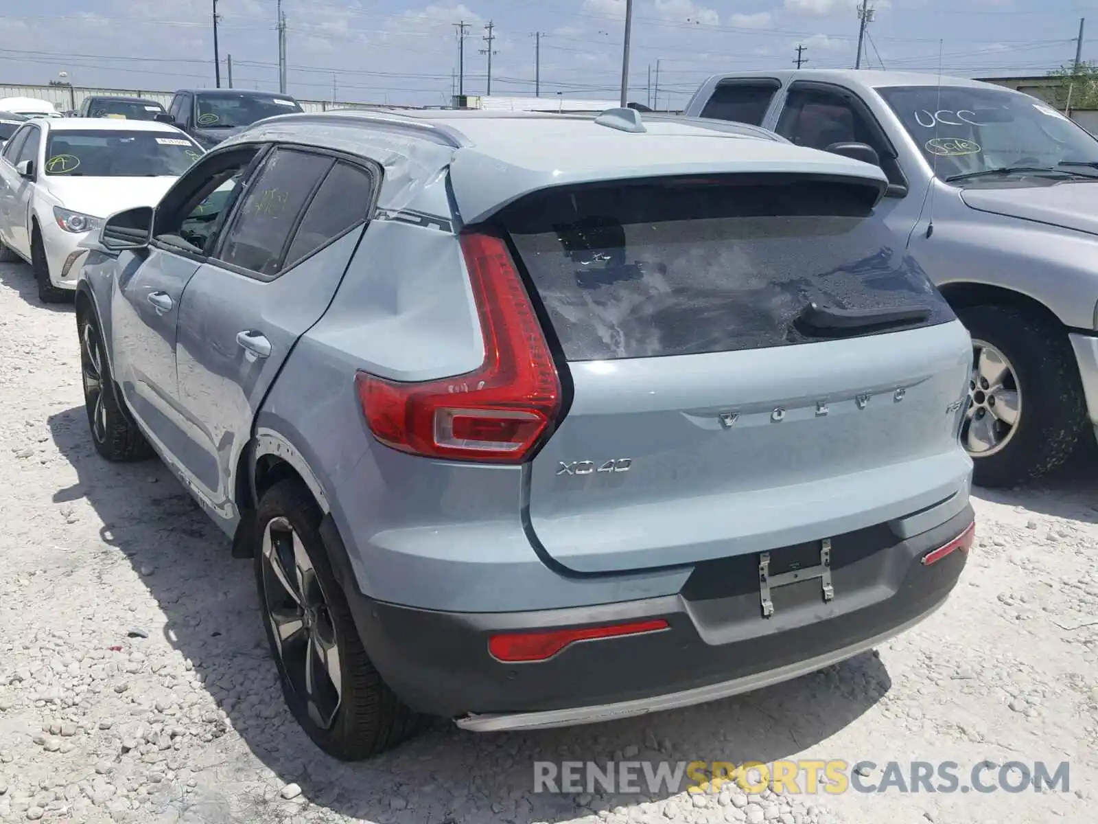 3 Photograph of a damaged car YV4162UK8K2090156 VOLVO XC40 T5 2019